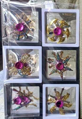 GOLD SPINNER SQUARE BOX